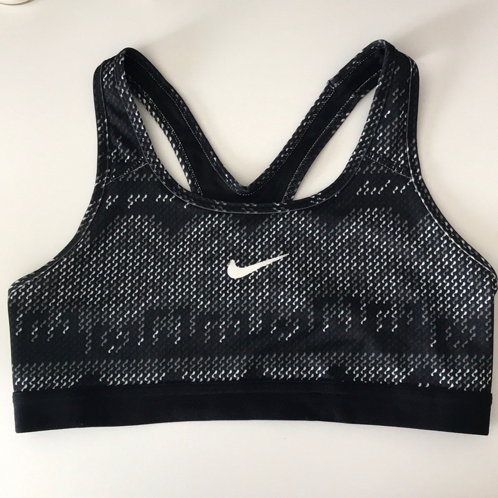 Nike Pro medium support Sports Bra